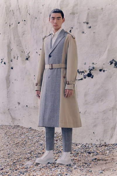 Look 3